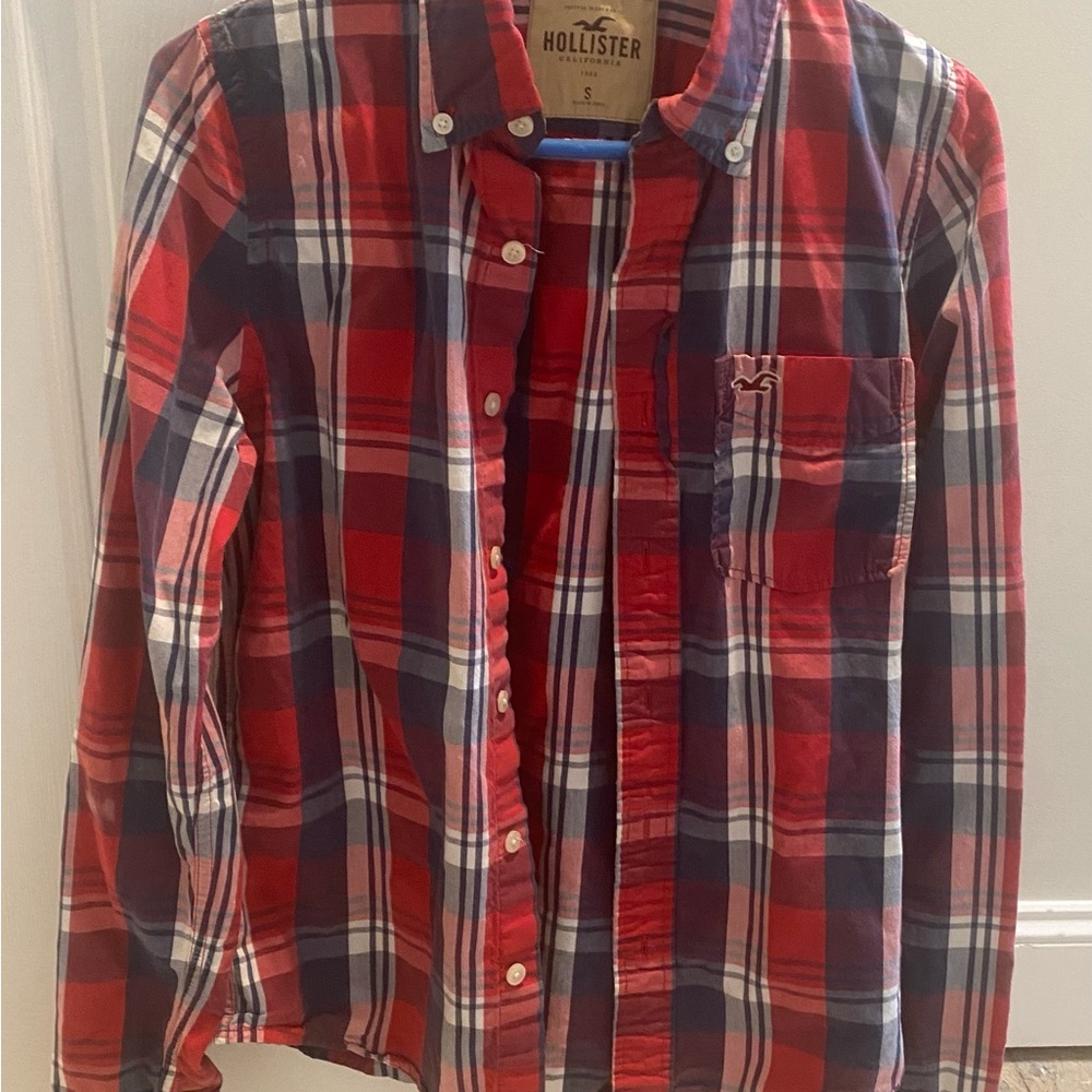 Hollister Men's Vibrant Red and Navy Plaid Shirt